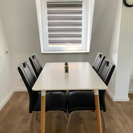 Διαμέρισμα Mit Balkon Und Garten Og Φλένσμπουργκ